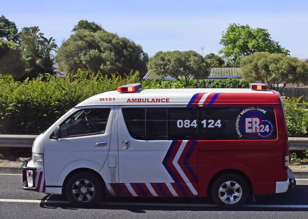 Three-vehicle collision leaves three dead, eleven injured in Bapsfontein