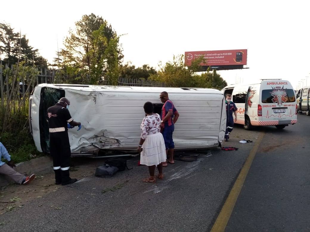 Nine injured in taxi rollover on the M1 North, Houghton Estate