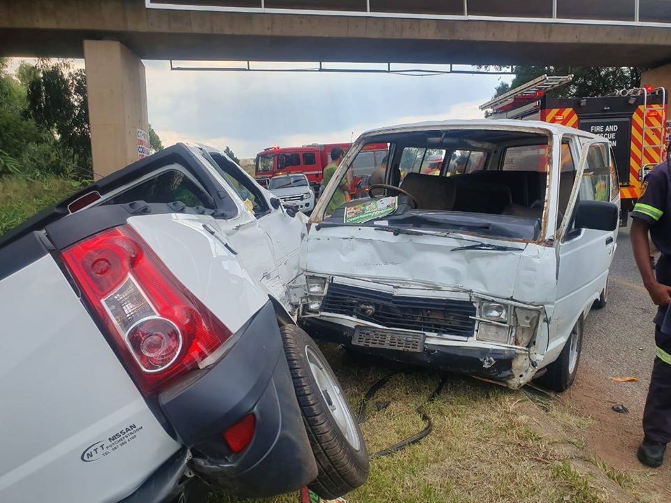 Multiple injured in a taxi collision in Randbfontein