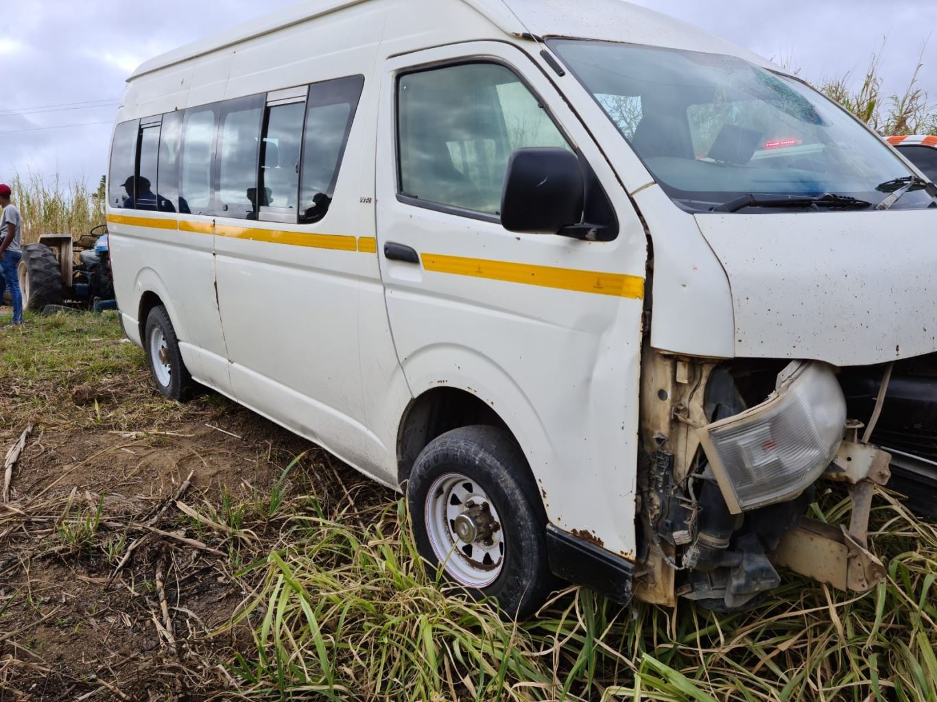 Seven injured as taxi and tractor collide in Margate area