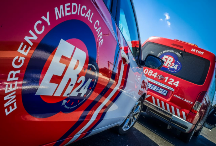 Taxi rollover leaves fifteen injured in Heideveld