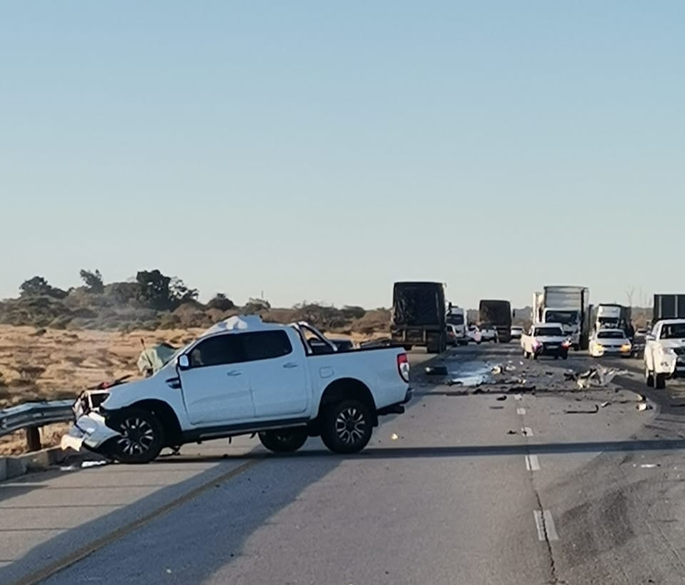 Road crash on the N1 bypass near the Mall of the North
