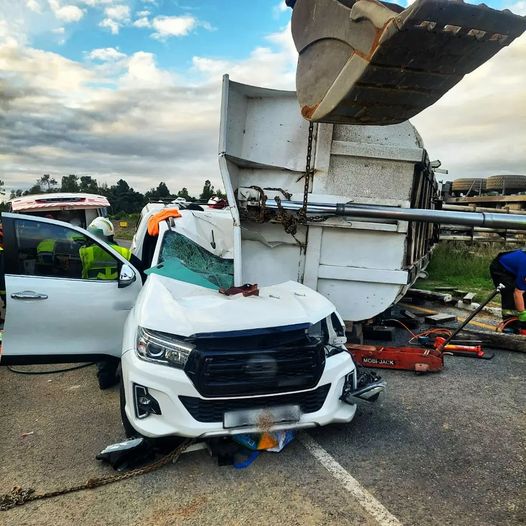 One person critically injured in a collision on the R301 Boschenmeer, Paarl