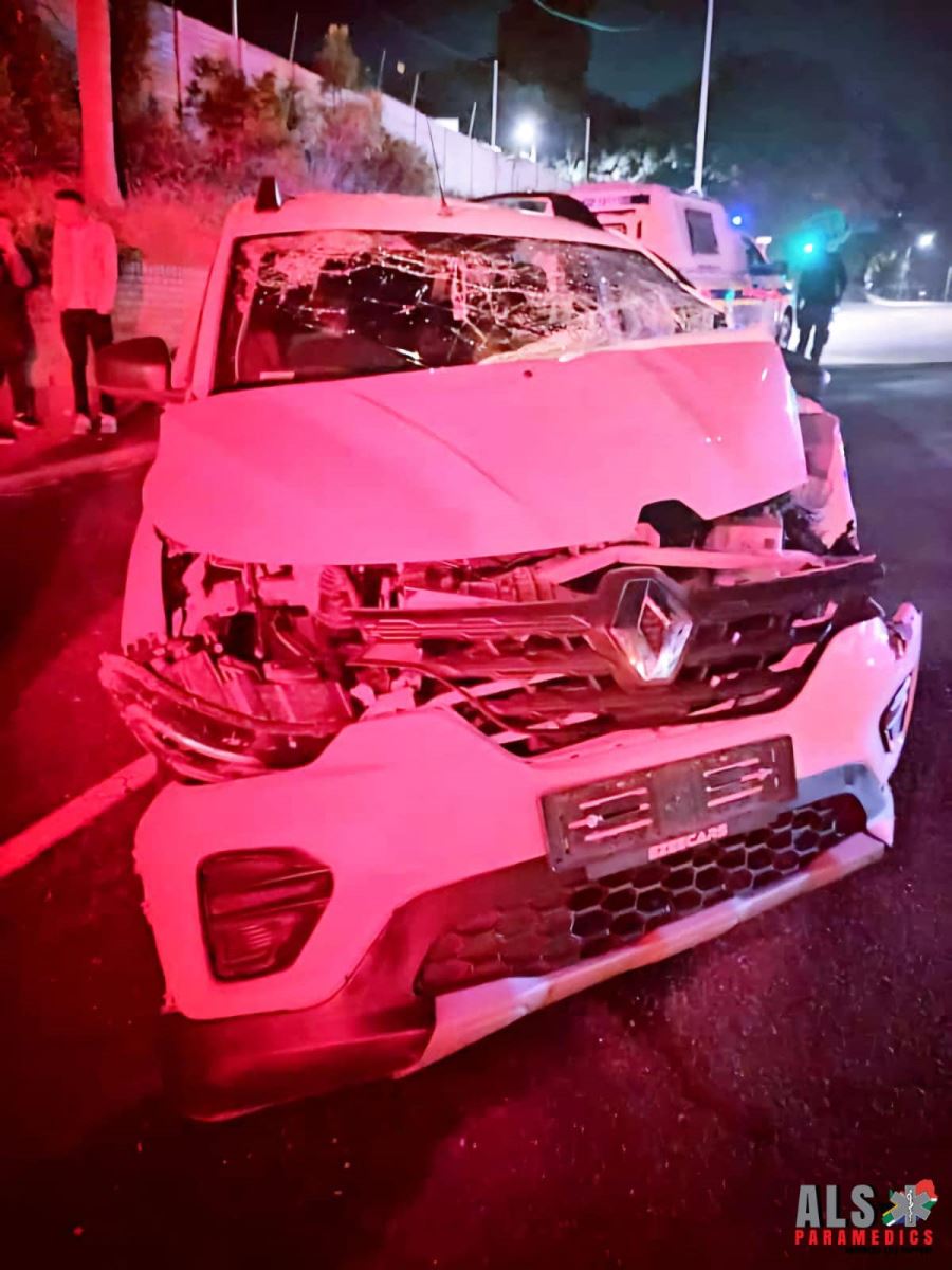 Durban North collision kills two people and leaves four injured