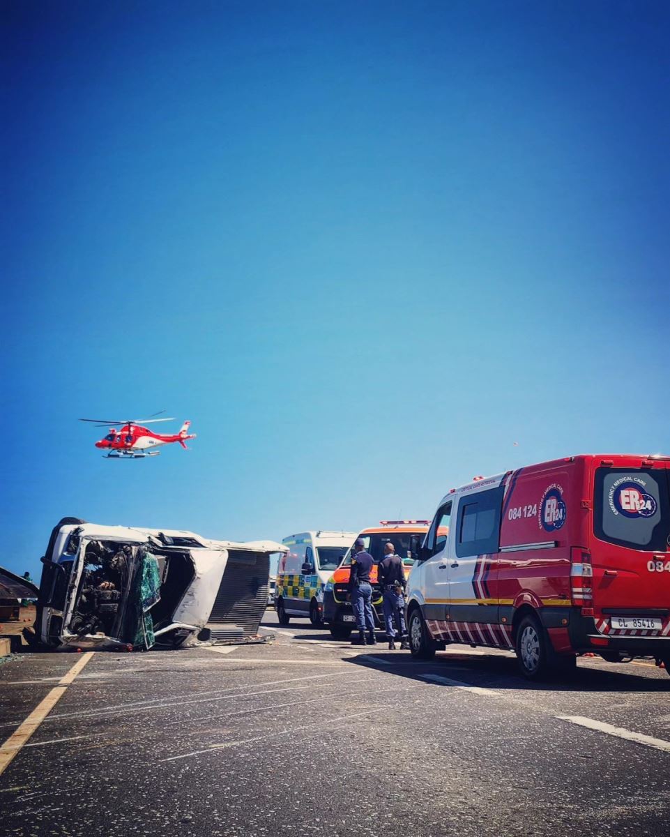Rollover crash on the R304/N7 - Arrive Alive