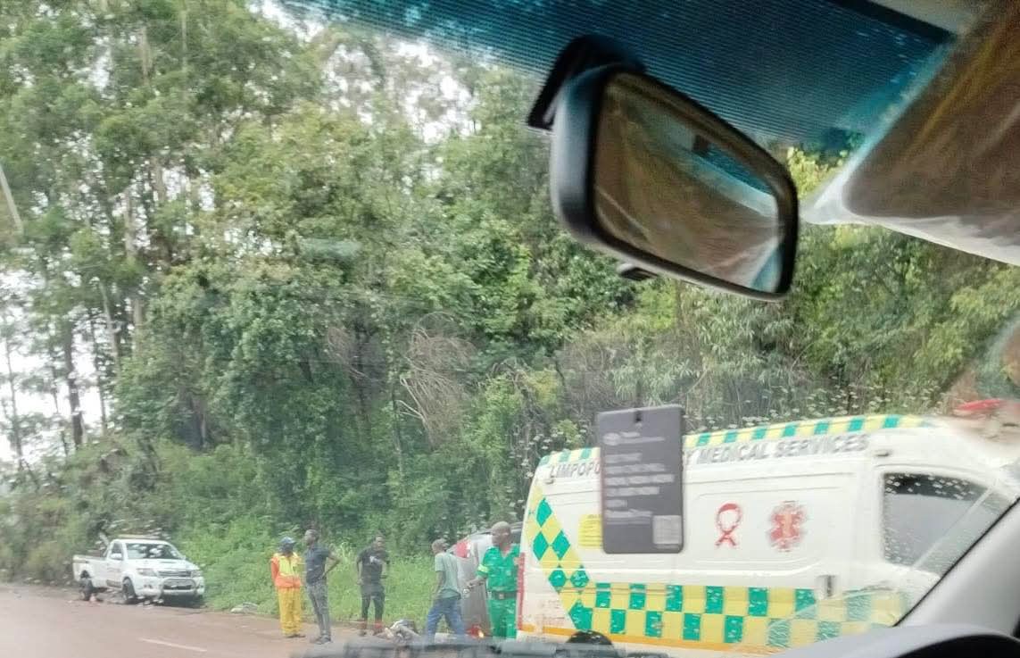 Vehicle rollover on the R71 at Magoebaskloof - South Africa Today Media