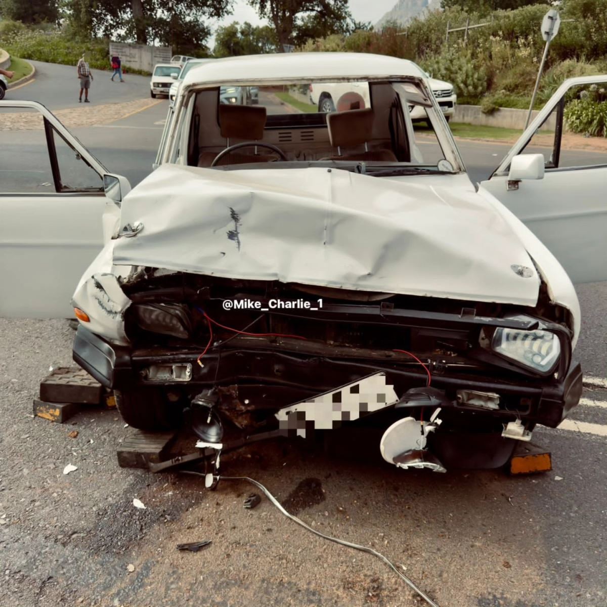Five people injured in a collision on the R310 Helshoogte Road ...
