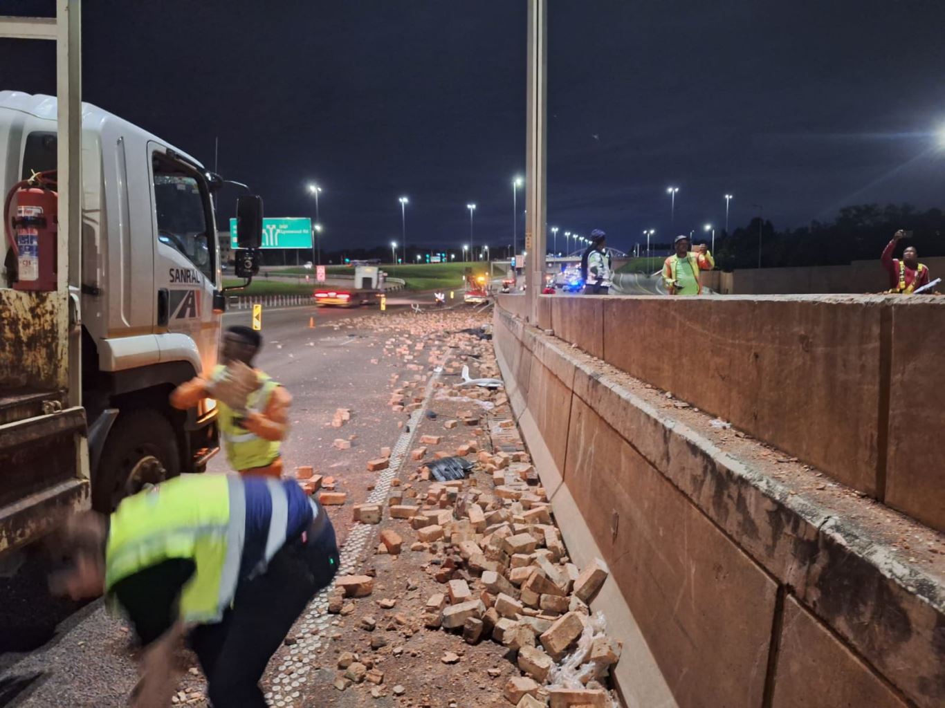 Fatal heavy motor vehicle collision on the N1 North just after the ...