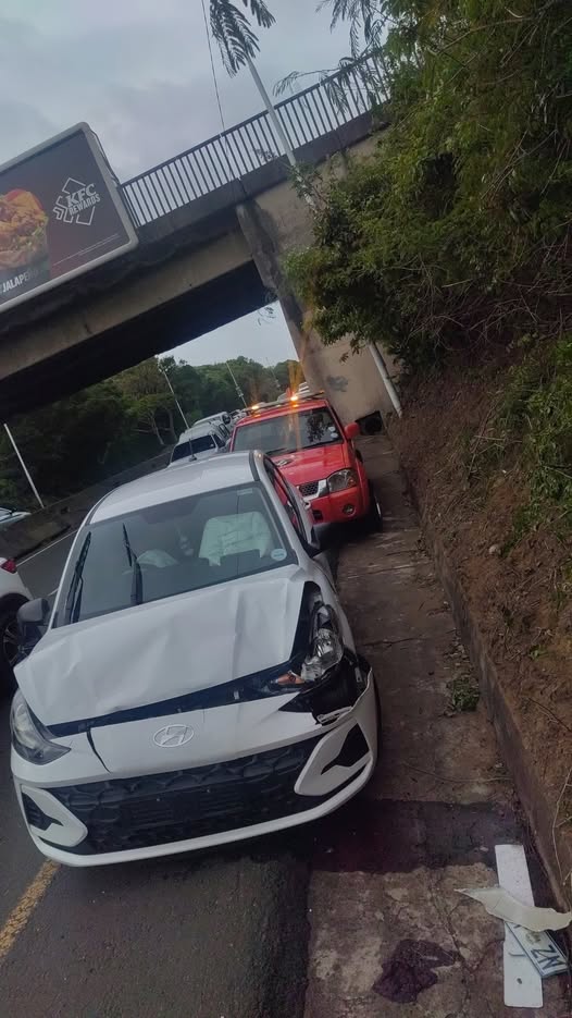 A motor vehicle crash has been reported on the M4 Southbound, underneath the M41 bridge