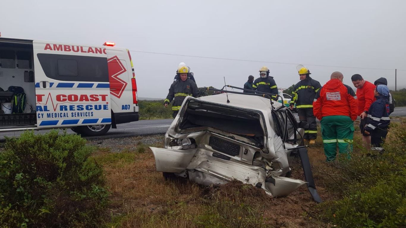Fortunate escape from serious injuries in a collision involving two vehicles on the R27 near Langebaan