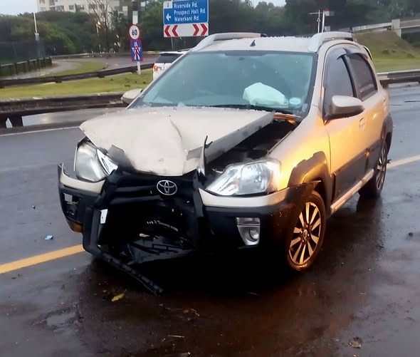 A motor vehicle crash has been reported on the M4 southbound by Riverside Road