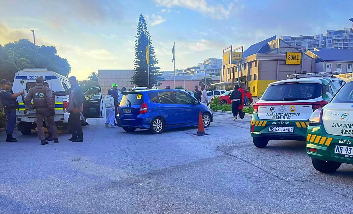 Suspect in cellular phone theft apprehended at Sumerstrand Beach