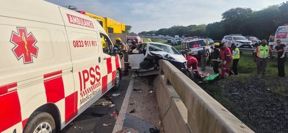 Three critical after vehicle collides with bridge - N2 Tinley Manor