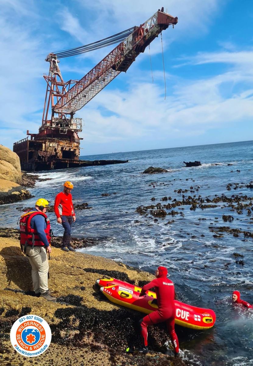 All-night Rescue of International Tourists