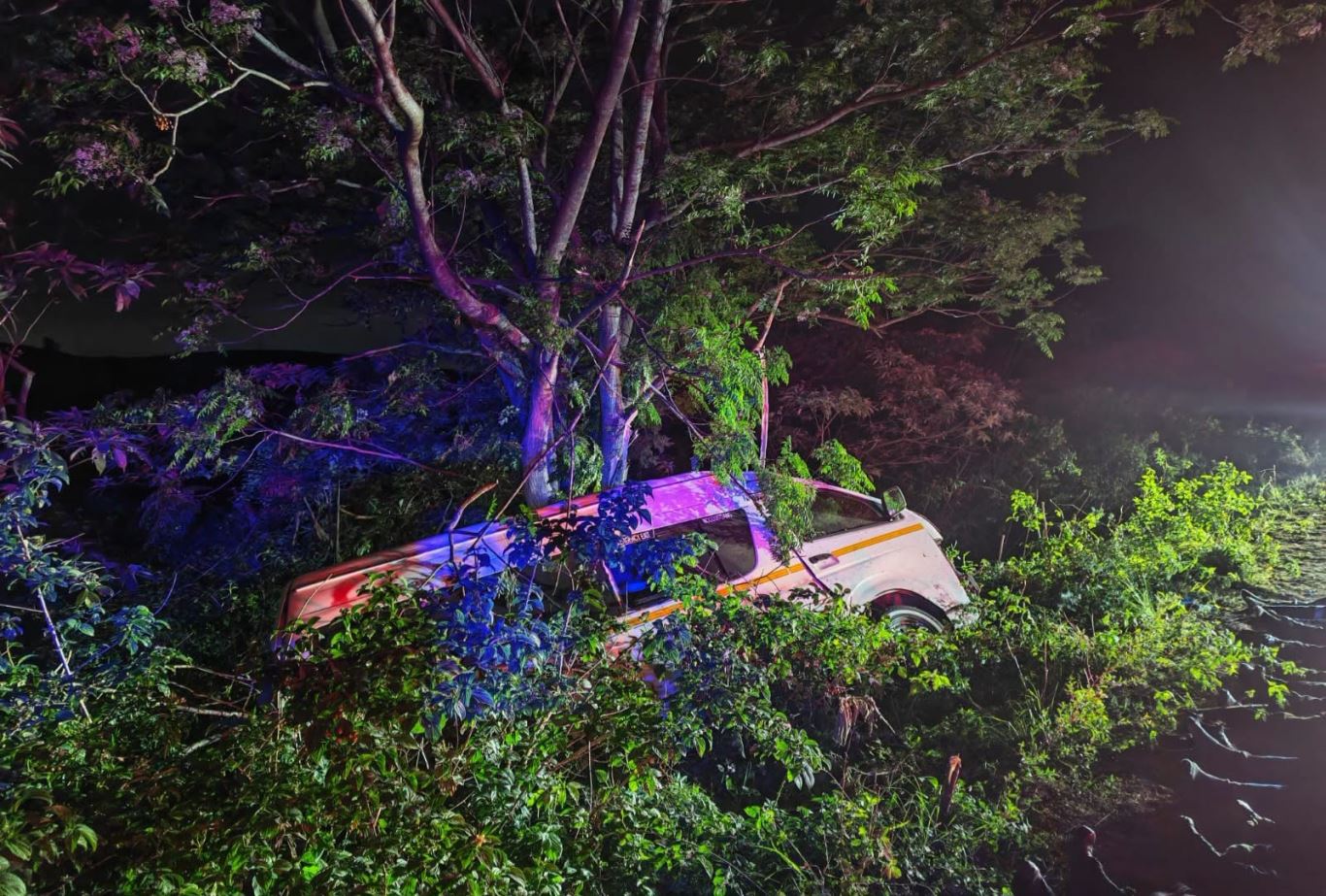 The Durban Metro Police Service can confirm that 10 people have sadly lost their lives following a serious taxi crash on Old Georgedale Road in Cato Ridge