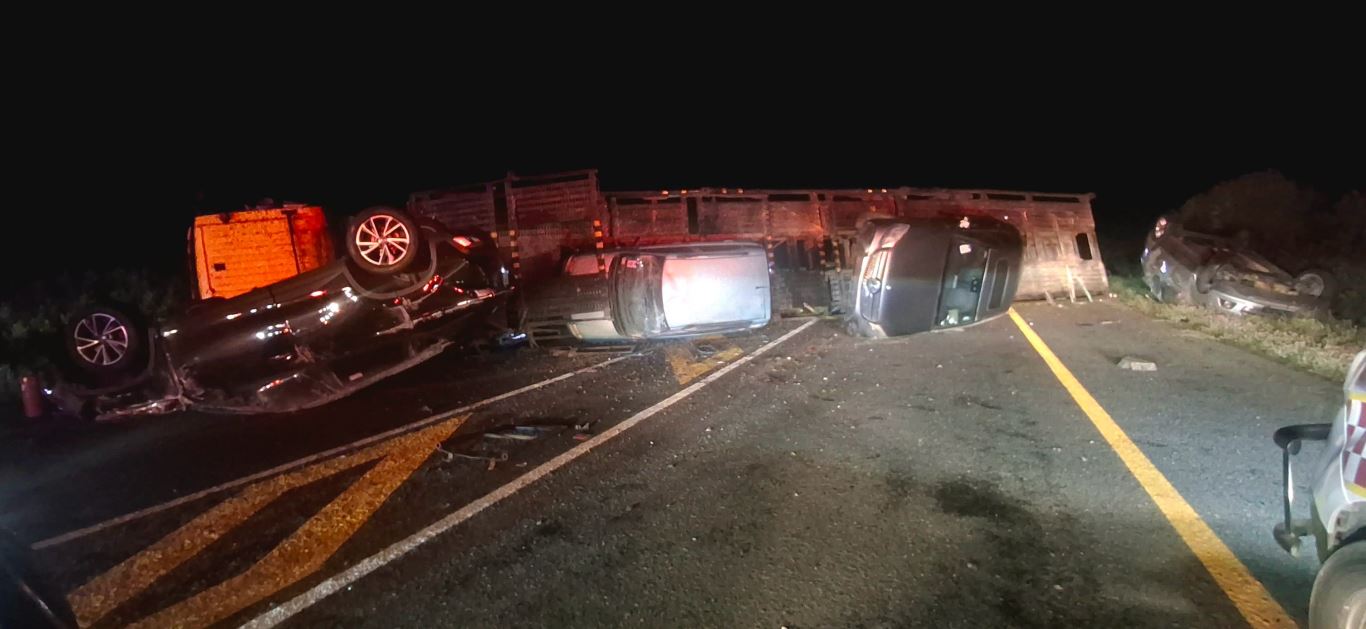 The N2 is currently closed in both directions just past the Vleesbaai turn-off, near Mossel Bay