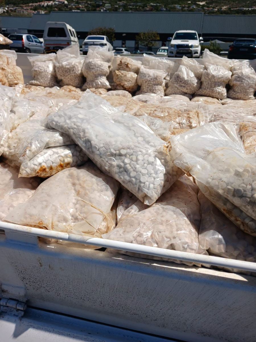 The Hawks have arrested three suspects following a drug bust worth more than R10 million in Hout Bay, Western Cape