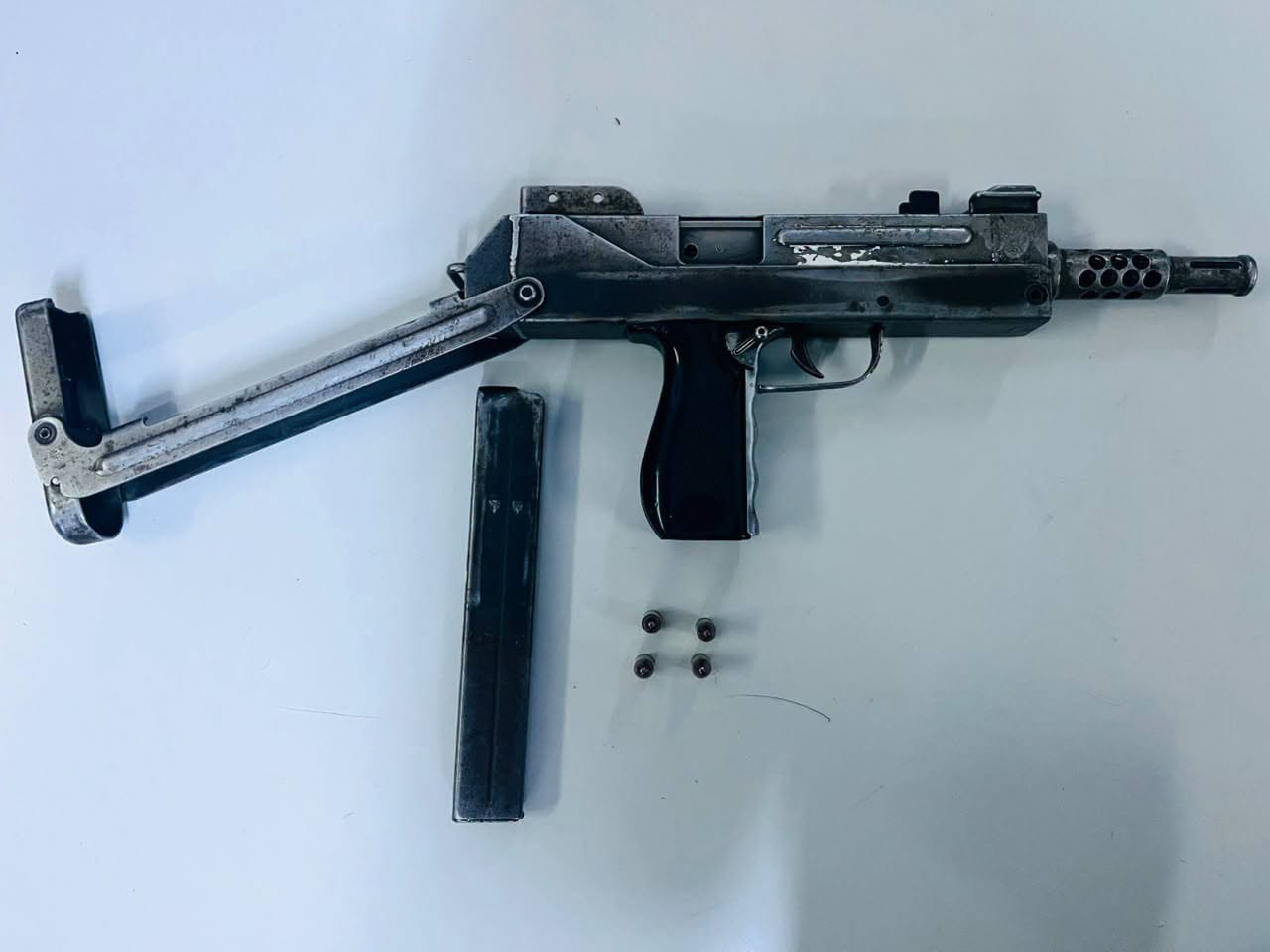 Four suspects aged between 32 - 54 years arrested and four prohibited/illegal firearms recovered