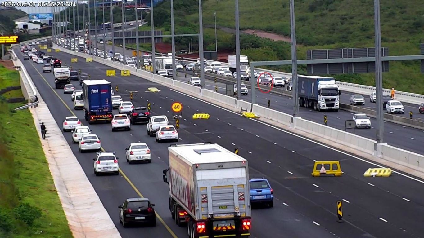 Motorists are advised of a stationary vehicle on the N2 Northbound before the uMhlanga Interchange