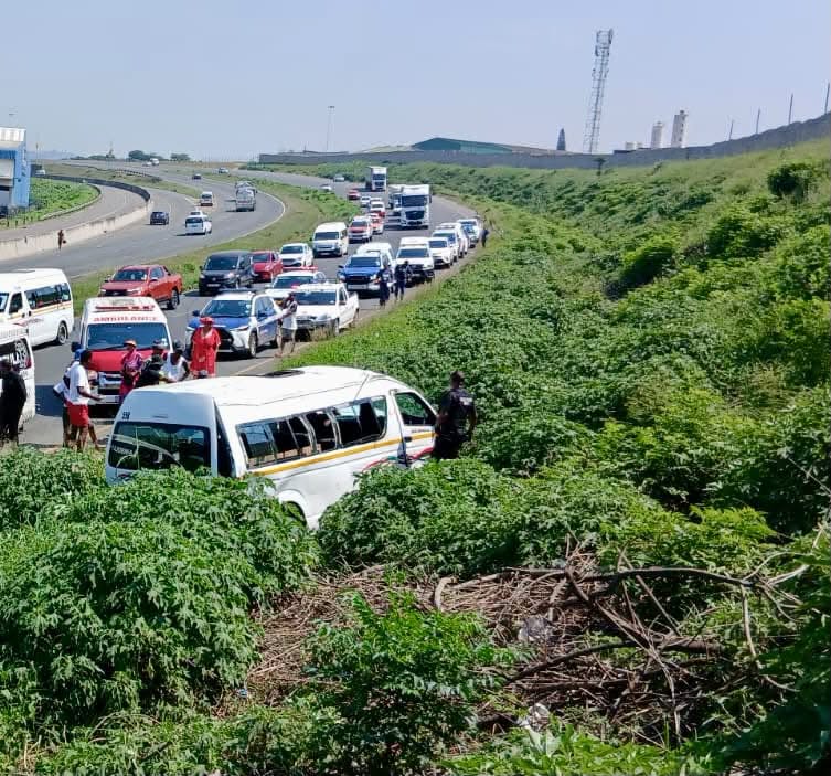 Seventeen Schoolchildren Injured In Taxi Collision: KwaMashu – KZN