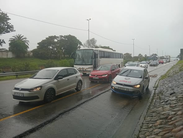 Motorists are advised of a collision on the N2 Freeway Eastbound, between Bramlin Road and the Cape Road off-ramp