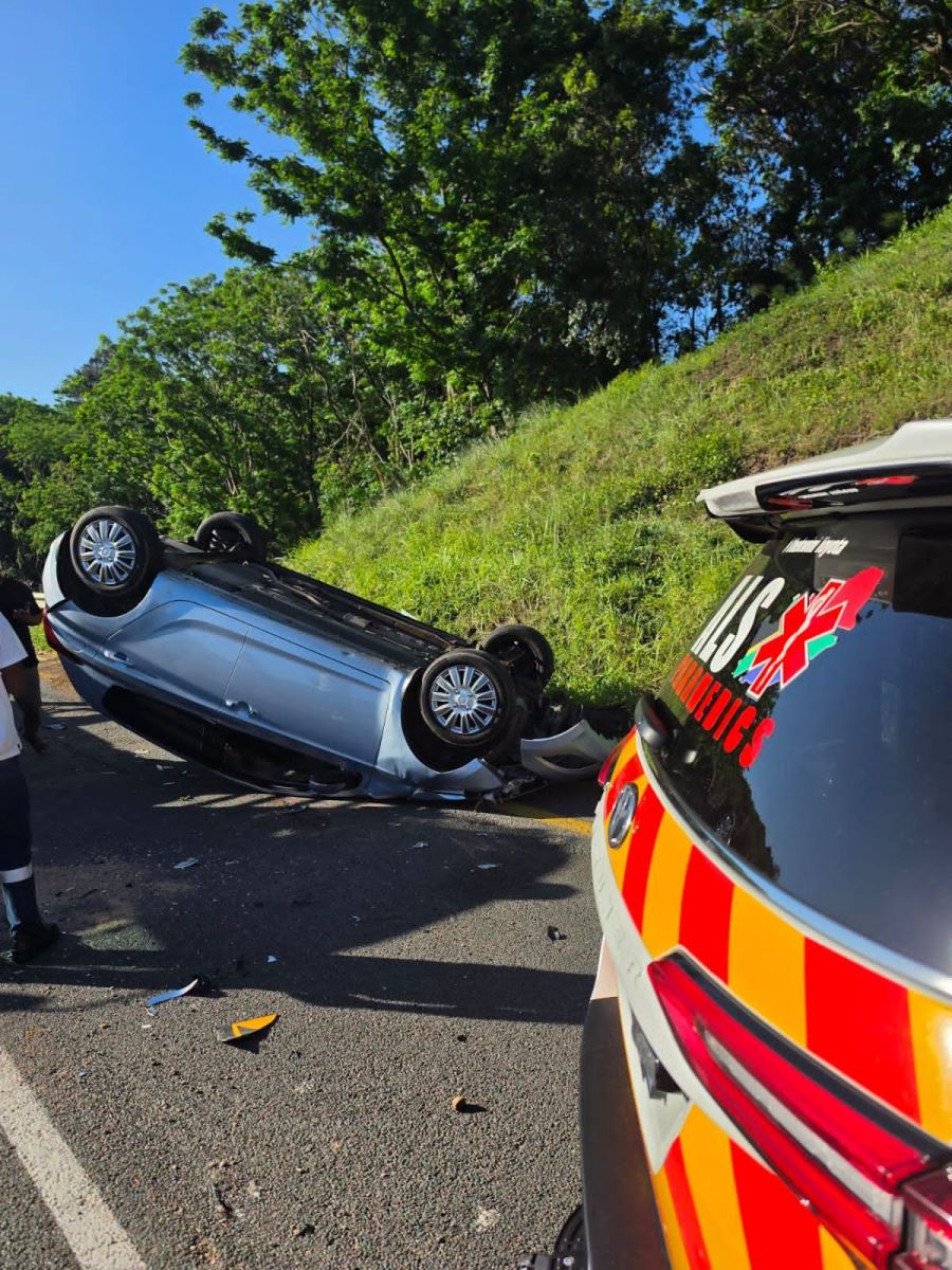 Motor vehicle collision on the N3 Durban-bound, before the Pavilion Shopping Centre