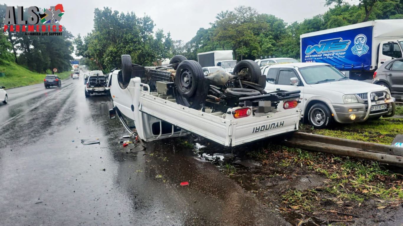  Serious crashes on either bounds of the M13 near Richmond Road in the Pinetown area