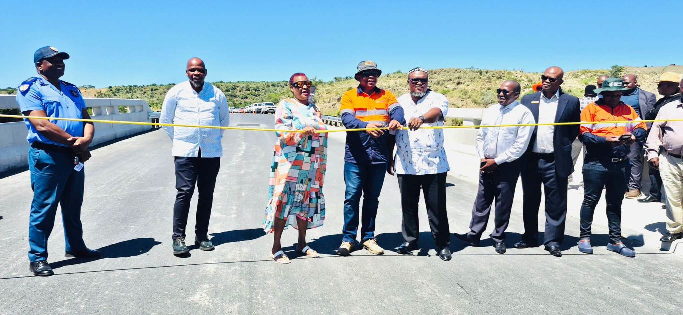 The R72 to Hamburg Road officially opened