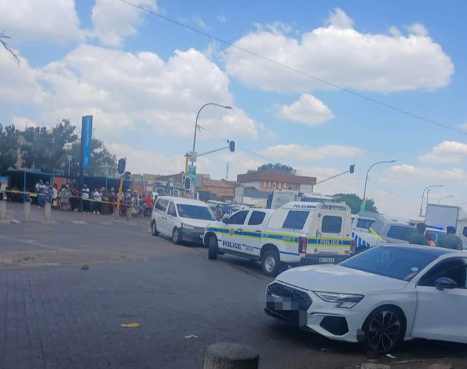 Shootout with suspected cash-in-transit robbers in Jeppestown, Johannesburg District
