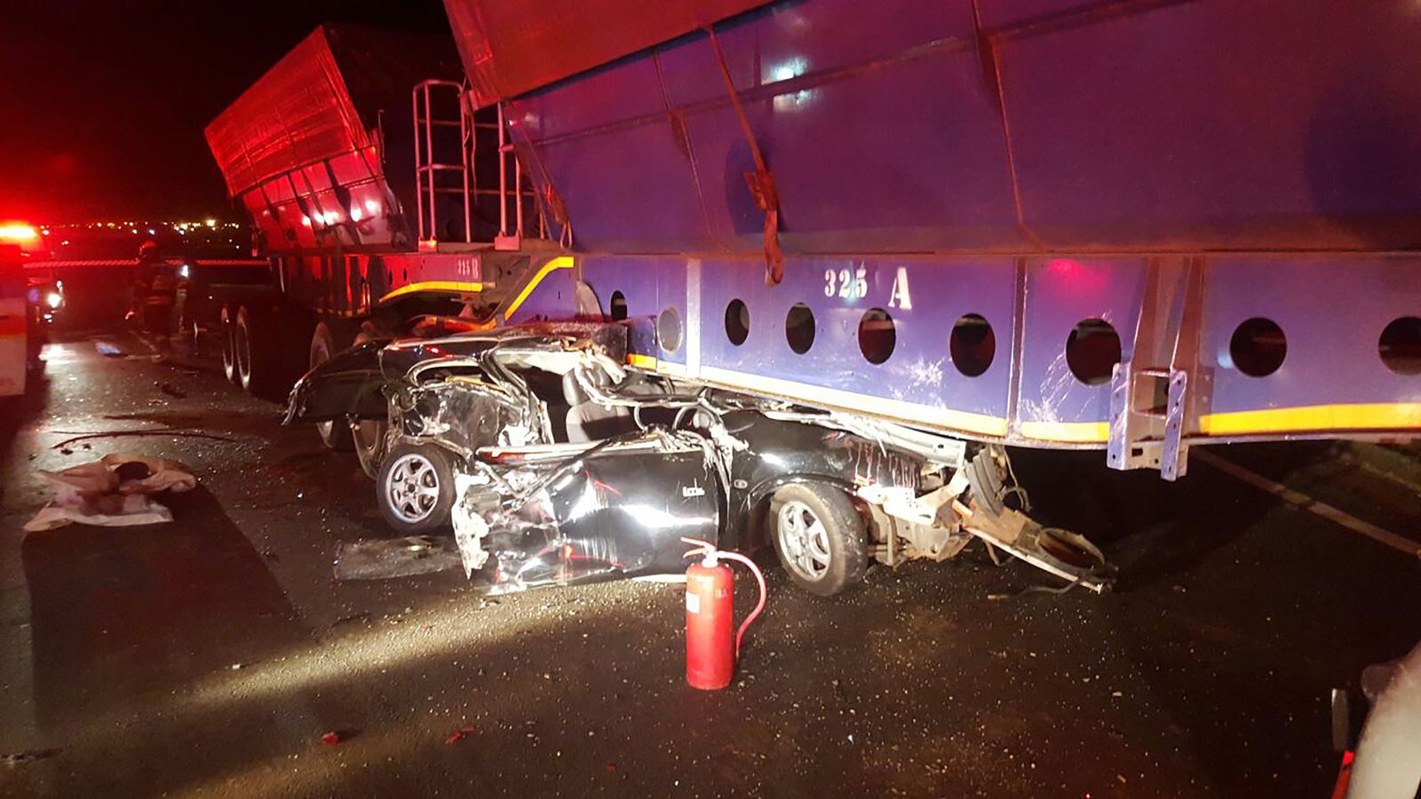 One killed, two seriously injured in Westonaria collision
