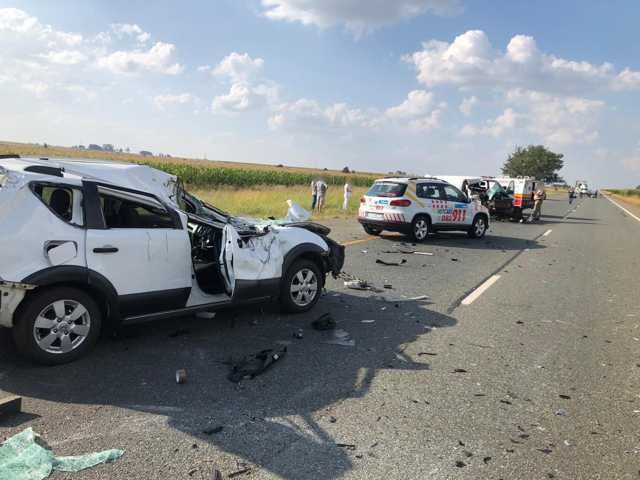 Two critical following head on crash on the N1