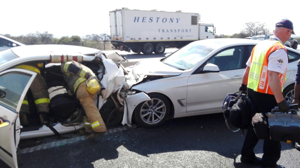 Fatal collision on the N1 South direction Johannesburg near the Samrand ...