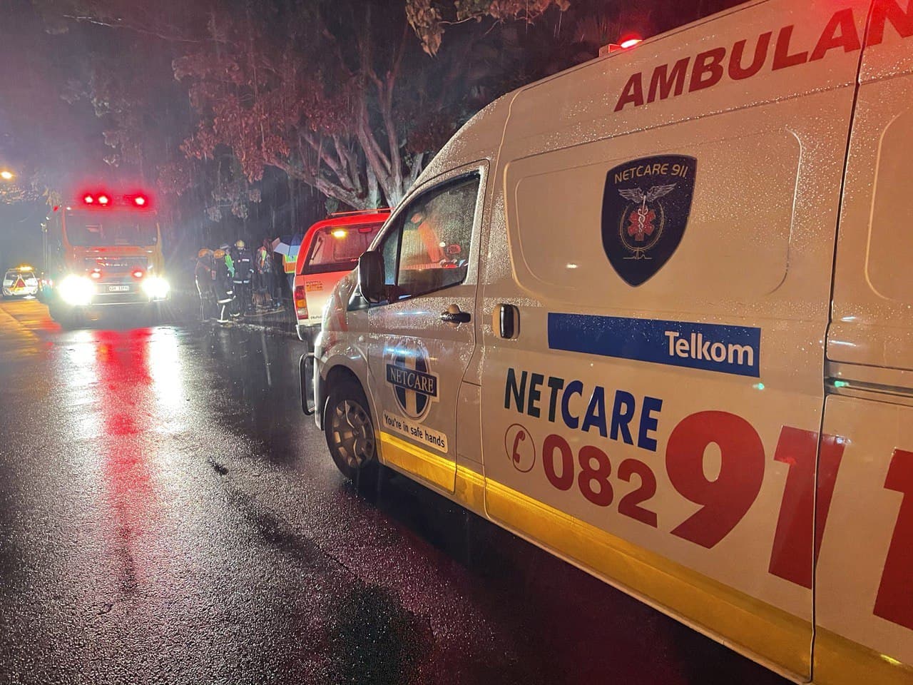 Driver dies after slamming into tree in Durban North.